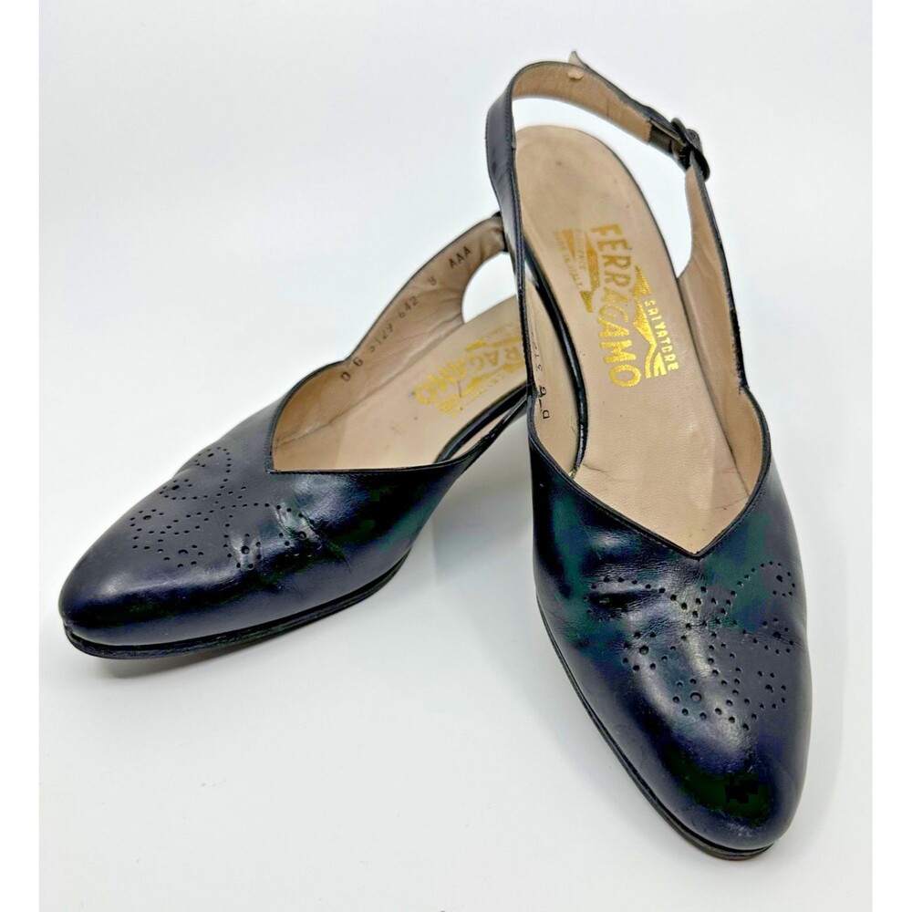 Vtg Salvatore Ferragamo Black Leather Slingback Heels Perforated Size 8 AAA